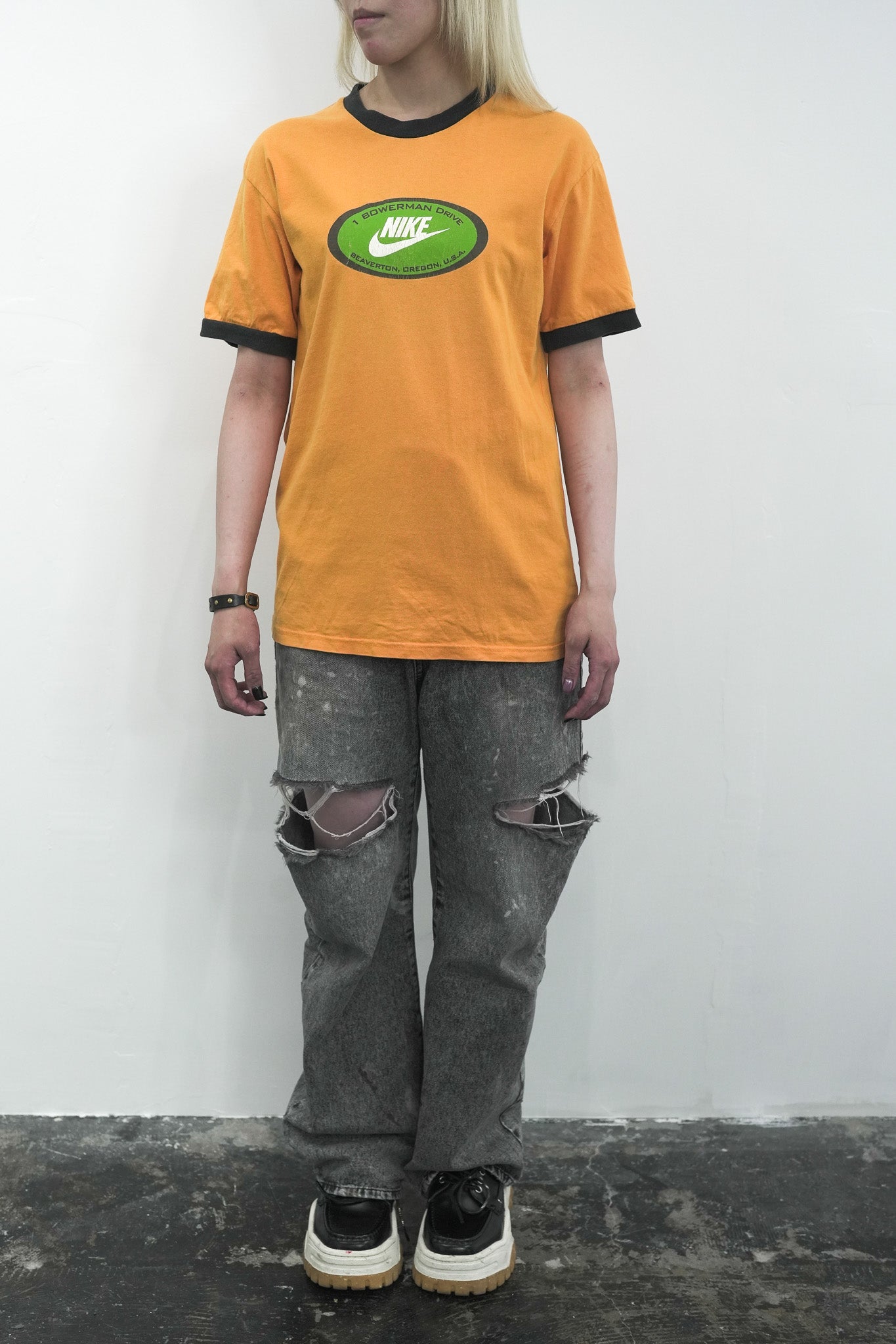 OLD NIKE T-SHIRT