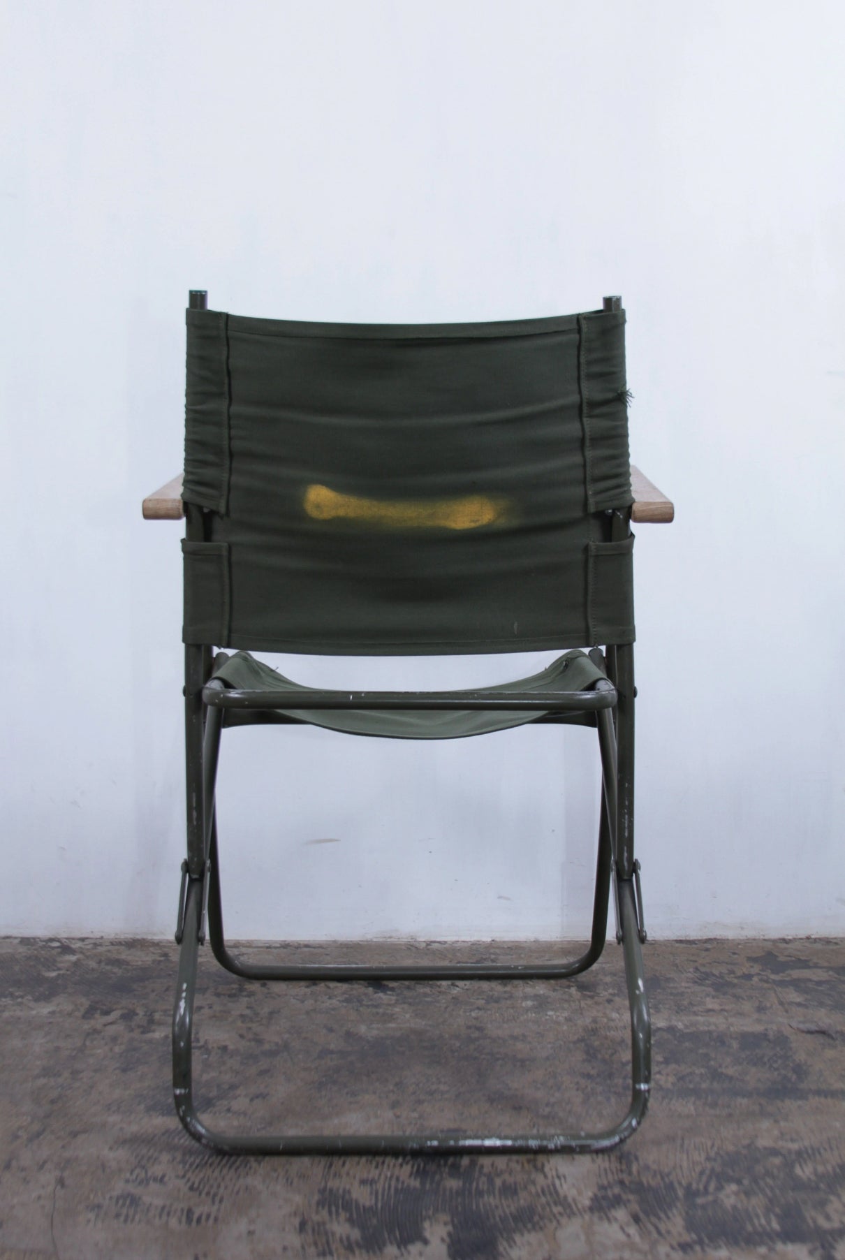 Army chair 02