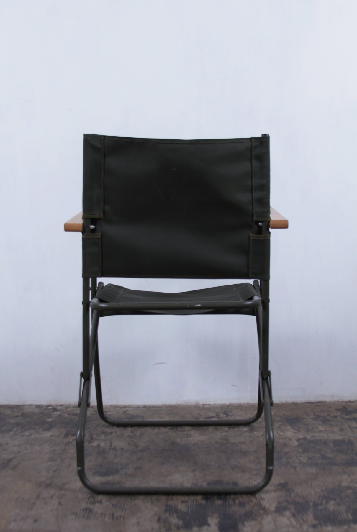 Army chair 01