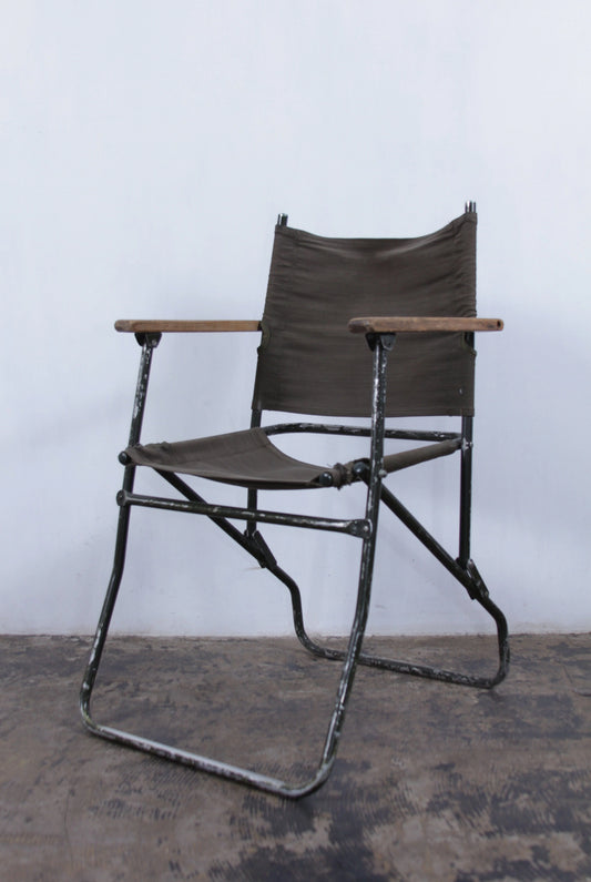 Army chair 03